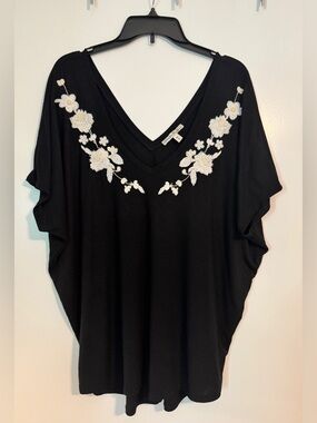 Women’s Express double v-neck top size large